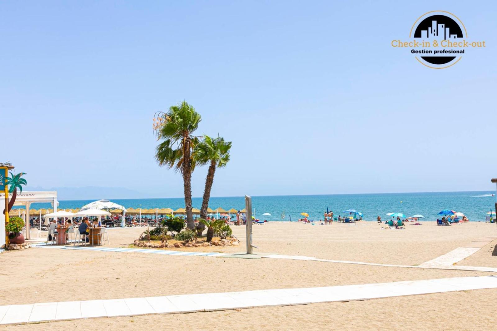 El Bajondillo Beach A 30 Metros De La Playa Torremolinos Bagian luar foto