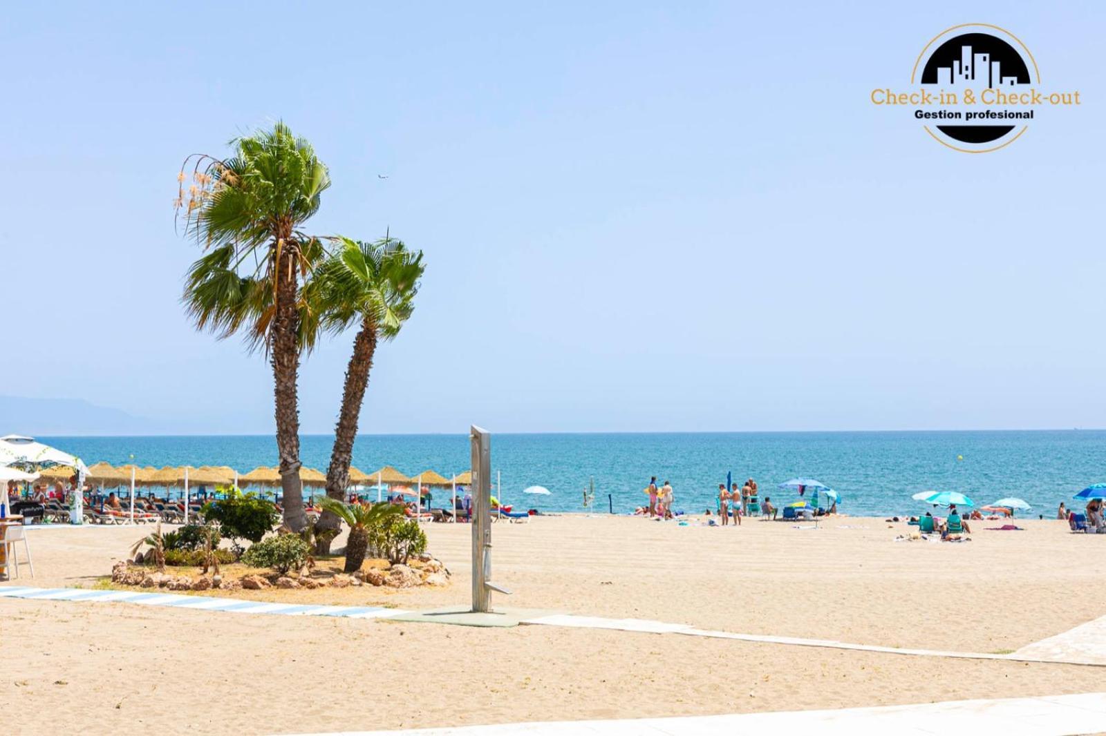 El Bajondillo Beach A 30 Metros De La Playa Torremolinos Bagian luar foto